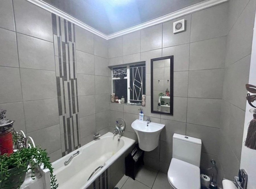 3 Bedroom Property for Sale in Stilfontein Ext 4 North West